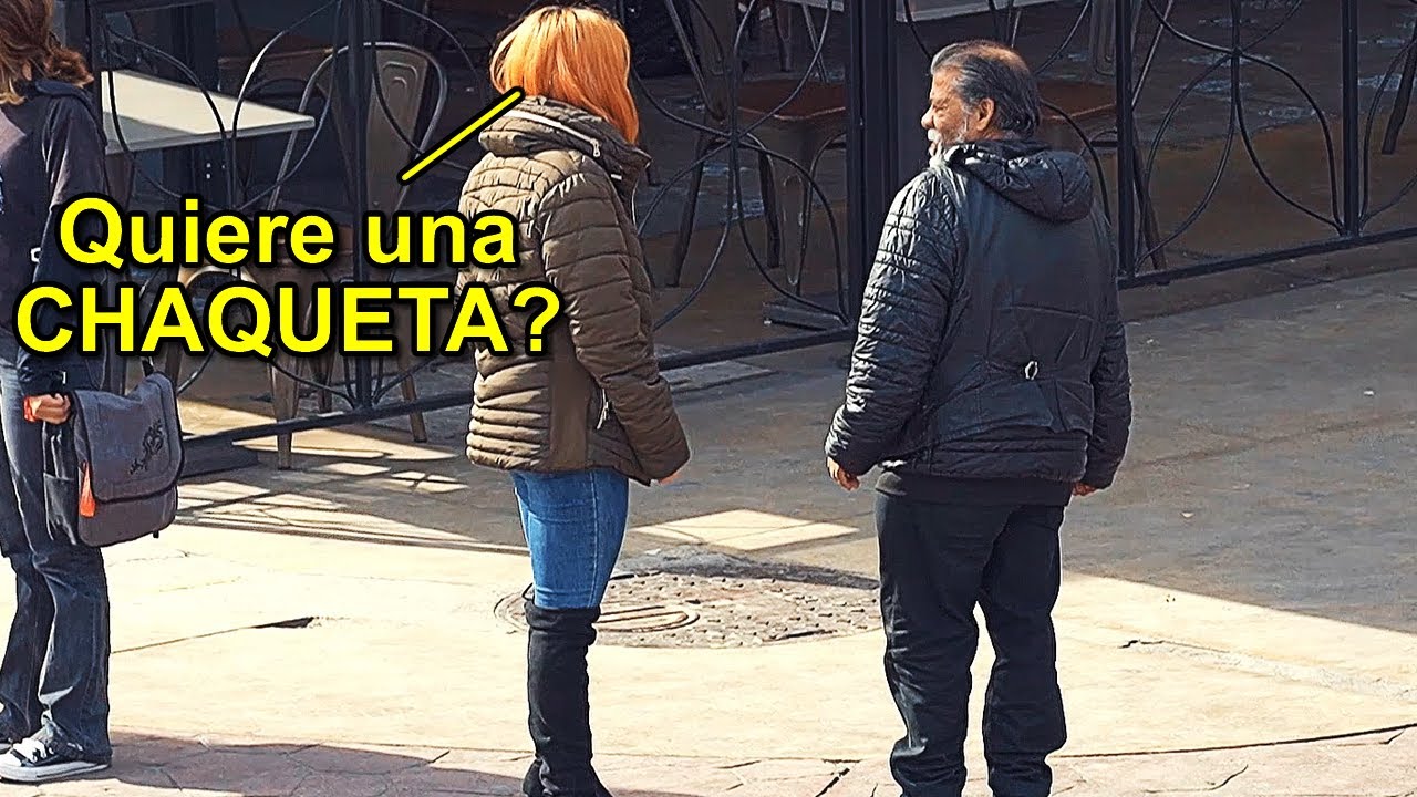 Quiere una CHAQUETA para el FRIO? 😏🥵 // Bromas en la calle - Bufones.net