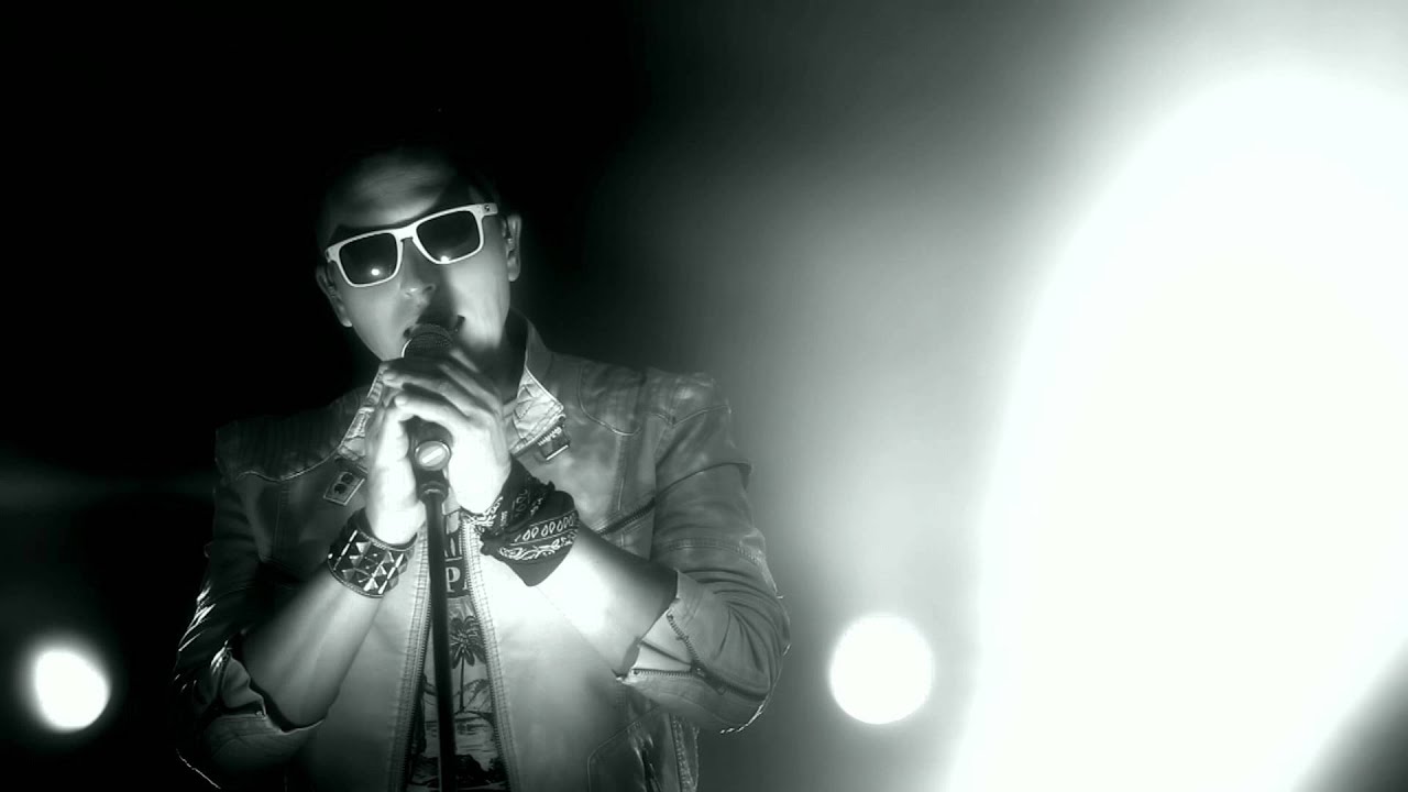 ÁKOS - Here Comes The Rain Again / Angyali szerető (2012)