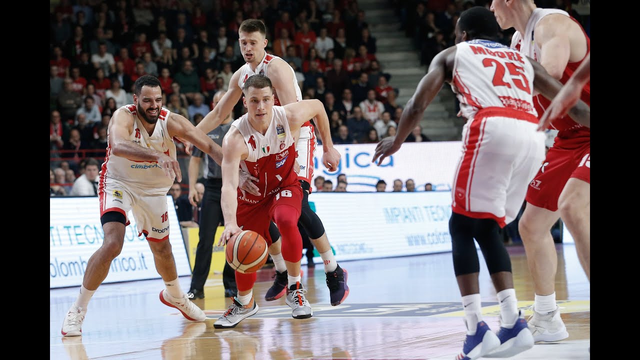Varese - Milano: lo show di Nedovic