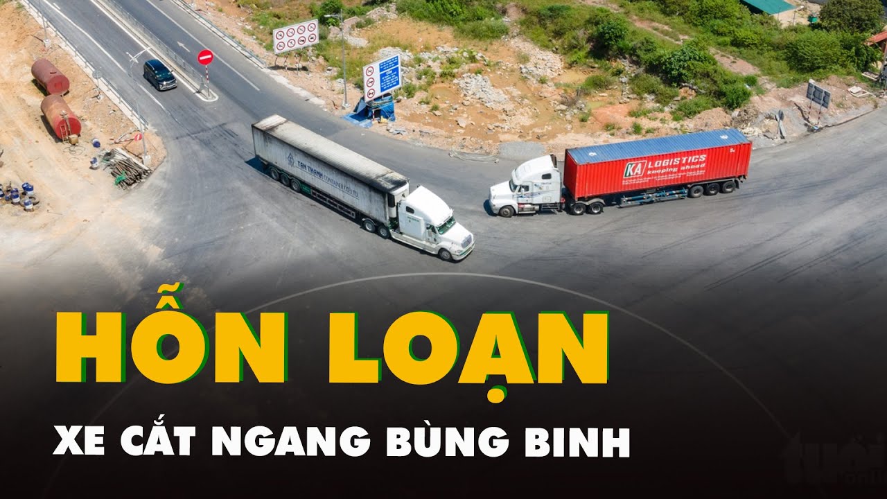 Xe cắt ngang b&ugrave;ng binh, giao th&ocirc;ng hỗn loạn ở n&uacute;t giao cao tốc Vạn Ninh - Cam Lộ