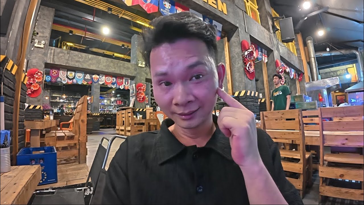 今晚我鼓起勇气：向越南妹妹提出同居：她这样回复我：