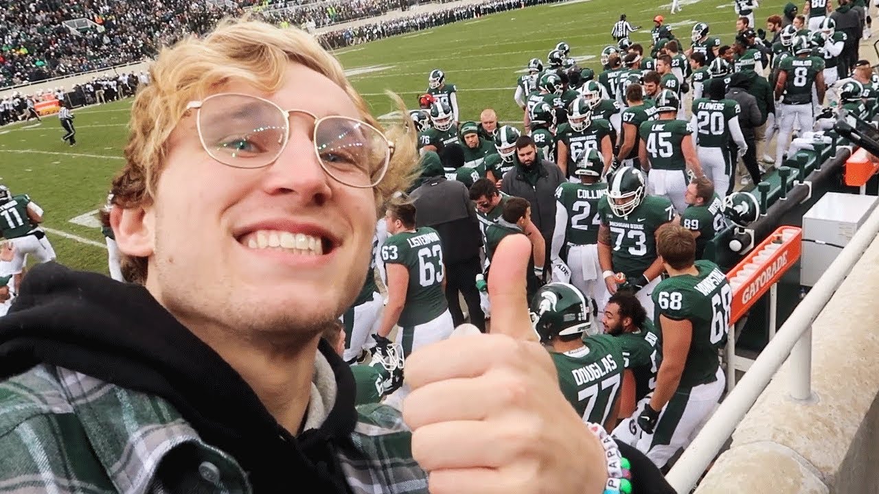 SITTING WITH THE MSU FOOTBALL PLAYERS FOR THE GAME! MSU VS PURDUE NCAA VLOG