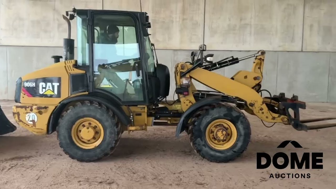 16 - CAT 906H Wiellader