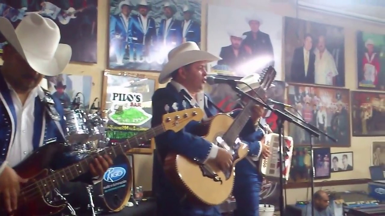 Mandato Divino En Vivo Los Viejones de Linares