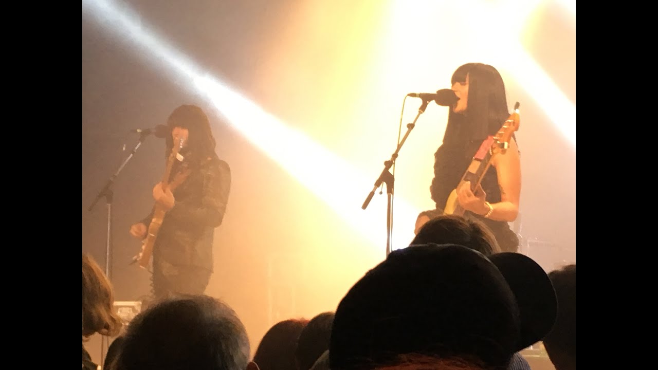 Khruangbin Live Aarhus Denmark 2019 Intro+