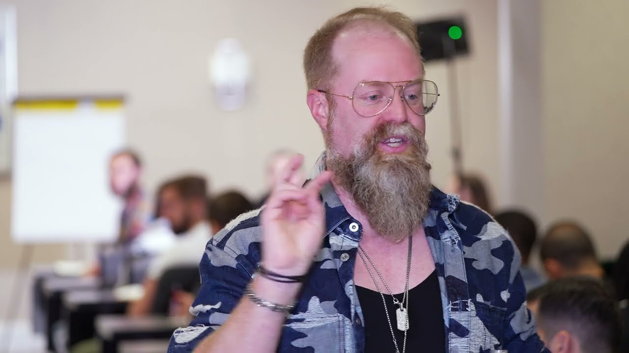 INSANE FOCUS: Smashing & Getting Money In A World That Distracts You