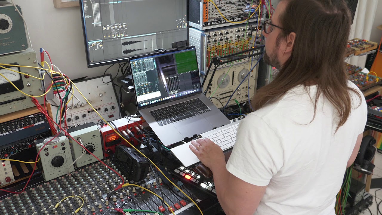 One Thing: Hainbach – Unsynced loops