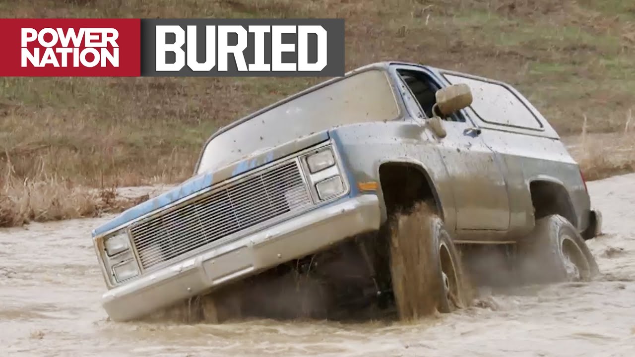 Supercharged '89 K5 Square Body Searches For a Mud Hole - Truck Tech S6, E3
