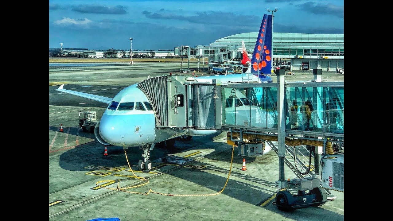 Brussels Airlines | Airbus A320 | LHR-BRU-PRG |