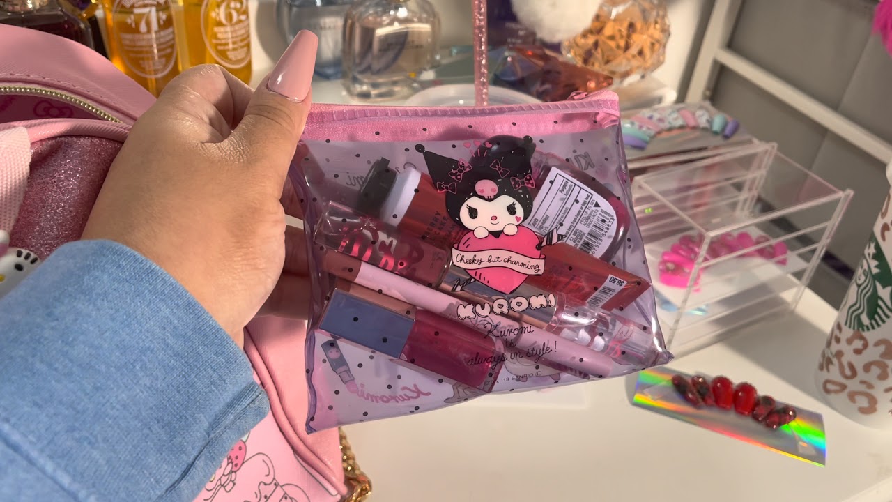 Hello Kitty Haul What’s in my purse 2021🧁🍭🎀🧸🌈