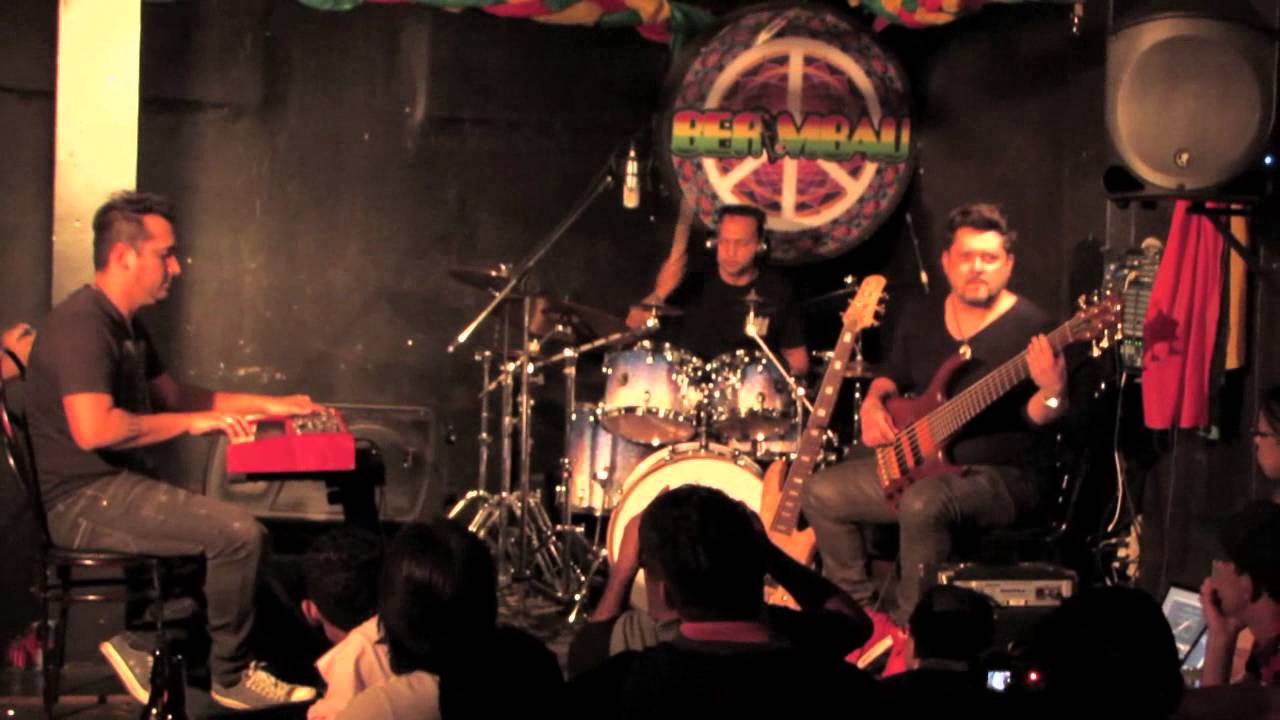 TRIFASE - Aniversário do Daniel Silveira - TEMA 1