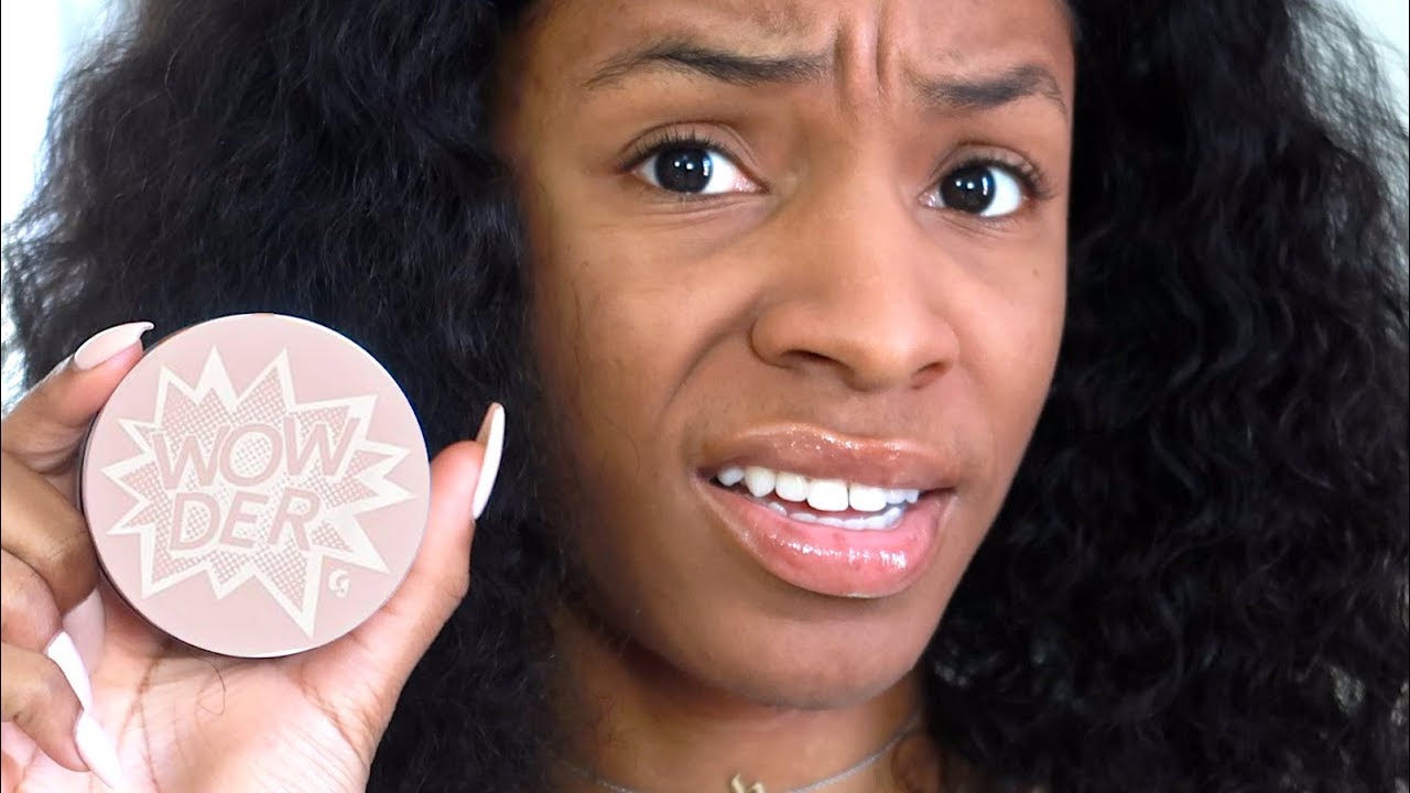 Glossier WOWDER Review: Is it Better Than Laura Mercier Powder? ▸ VICKYLOGAN