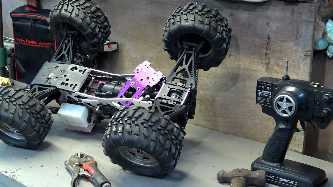 HPI Savage 25 Steering Repair and Now Ready For a Test Drive!