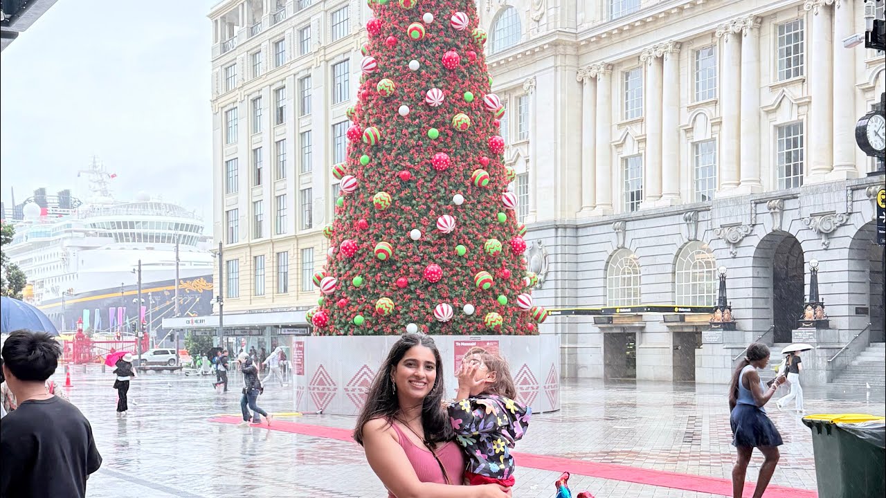 Exploring the Christmas Parade 2025 in Auckland NZ | Family Vlog