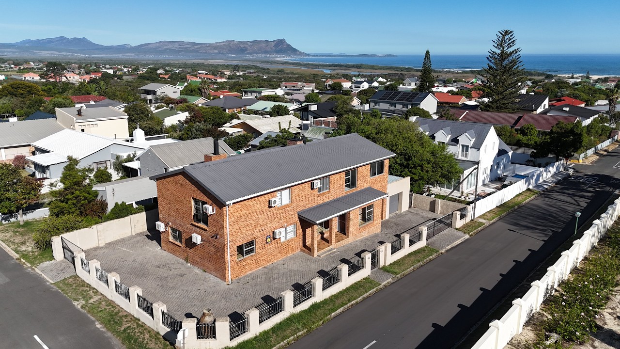Double-storey house for sale in Kleinmond | Pam Golding Properties