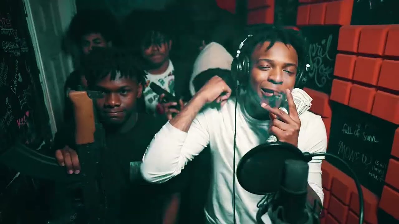 3bgmike - Inna Booth Freestyle ( Official Music Video ) Dir. x @ifitainticonicitaintsmokin