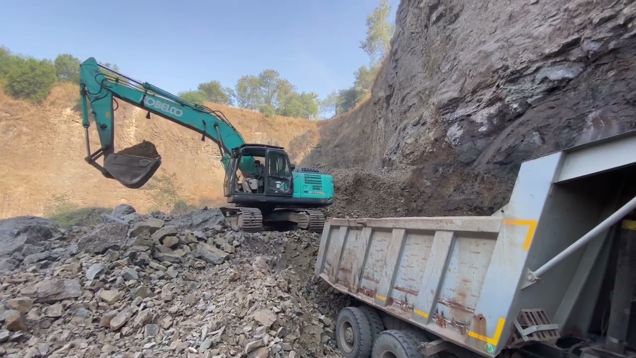 Today digging slop roads | Kobelco digging in mine roads | JCB works 3dx