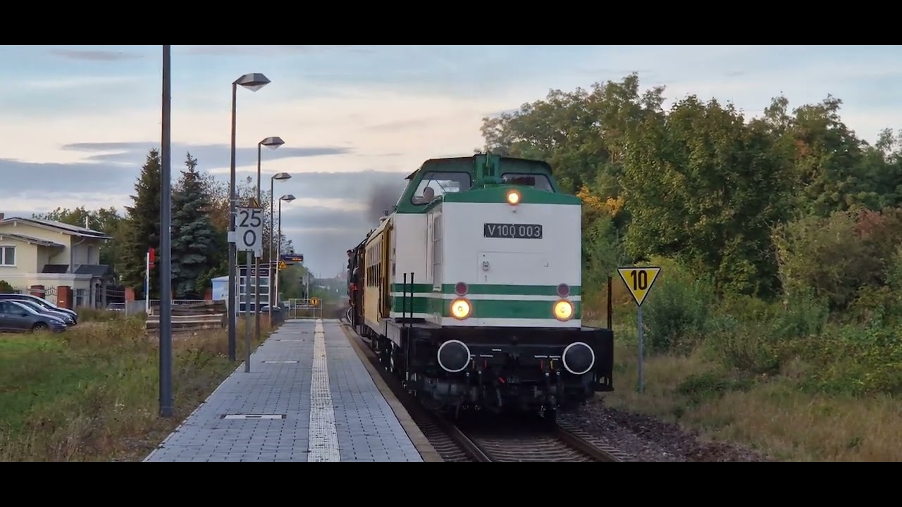 V100 003 und 52 8079 auf Überführungsfahrt von Staßfurt