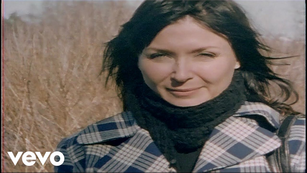 Irina - Miksi Hänkin On Täällä