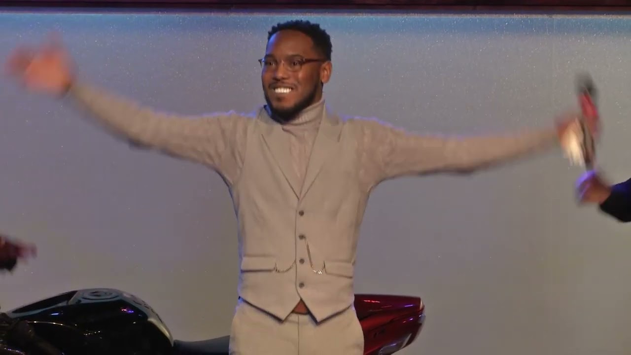 I Love to Praise His Holy Name