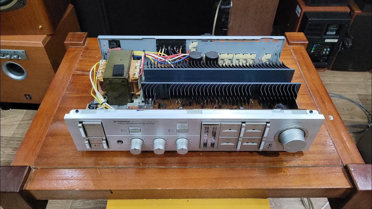 Amply huyền thoại Pioneer AY7 chất âm sạch, mịn, sáng tiếng. Giá 2.680k. Lh 0868931327 - 0867291331