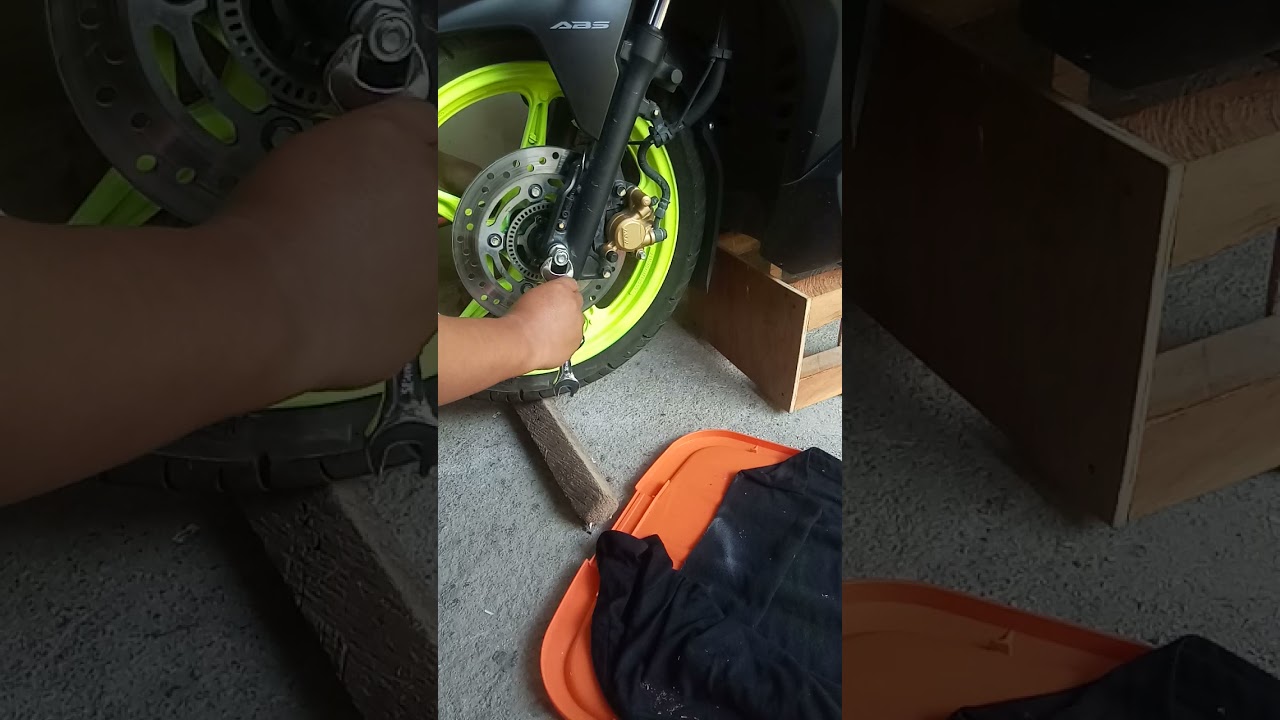 airblade front tire installation