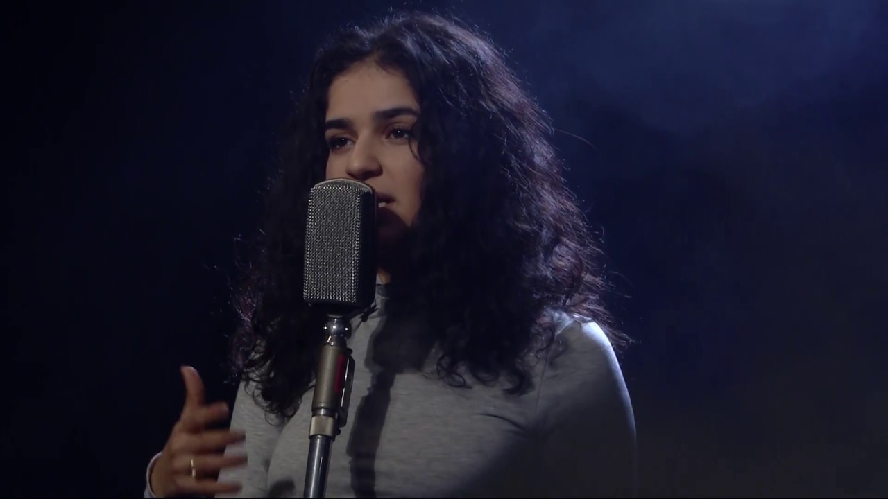 Sara Nazari - Livet