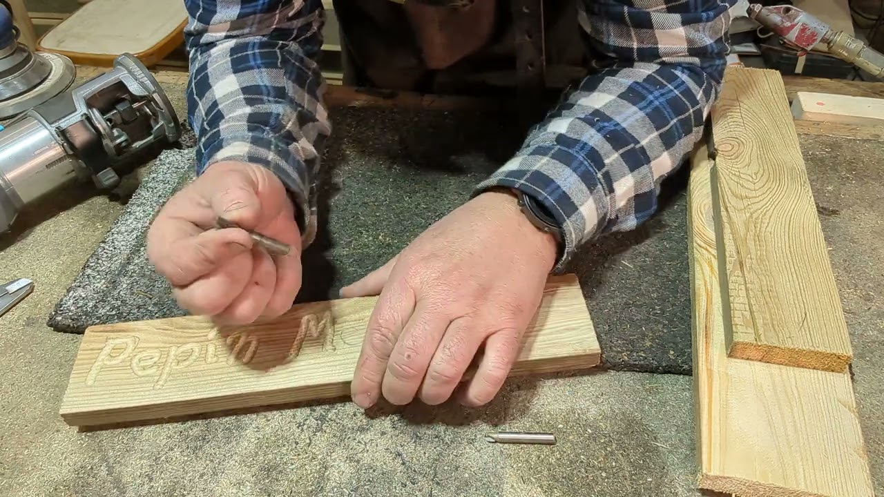 Free hand router tips