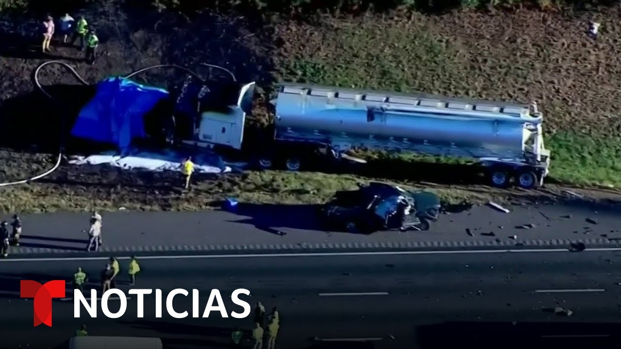 Familia hispana mueren en accidente vehicular, incluida una mujer embarazada | Noticias Telemundo