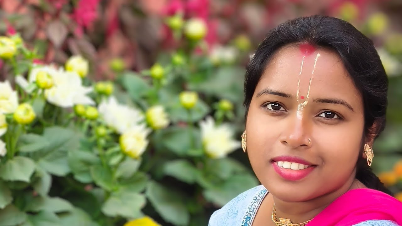 সবাই চলে এসো লাইভে এসেছি