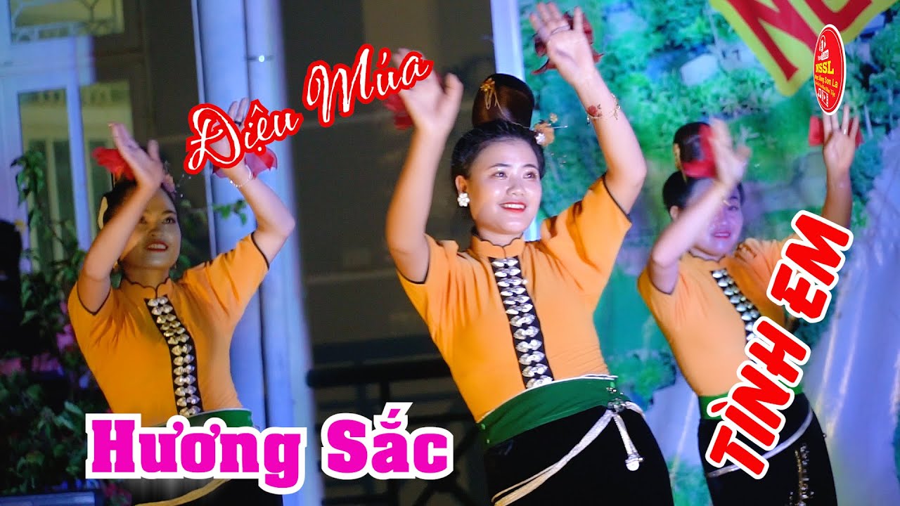 MÚA HƯƠNG SẮC TÌNH EM DO ĐỘI VĂN NGHỆ BẢN PÓ IN BIỂU DIỄN TẠI NGÀY HỘI VĂN HOÁ TDTT XÃ CHIỀNG LƯƠNG