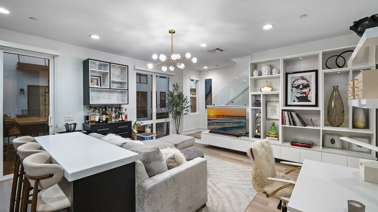 20452 Santa Ana Ave, Unit B, Newport Beach, CA 92660 