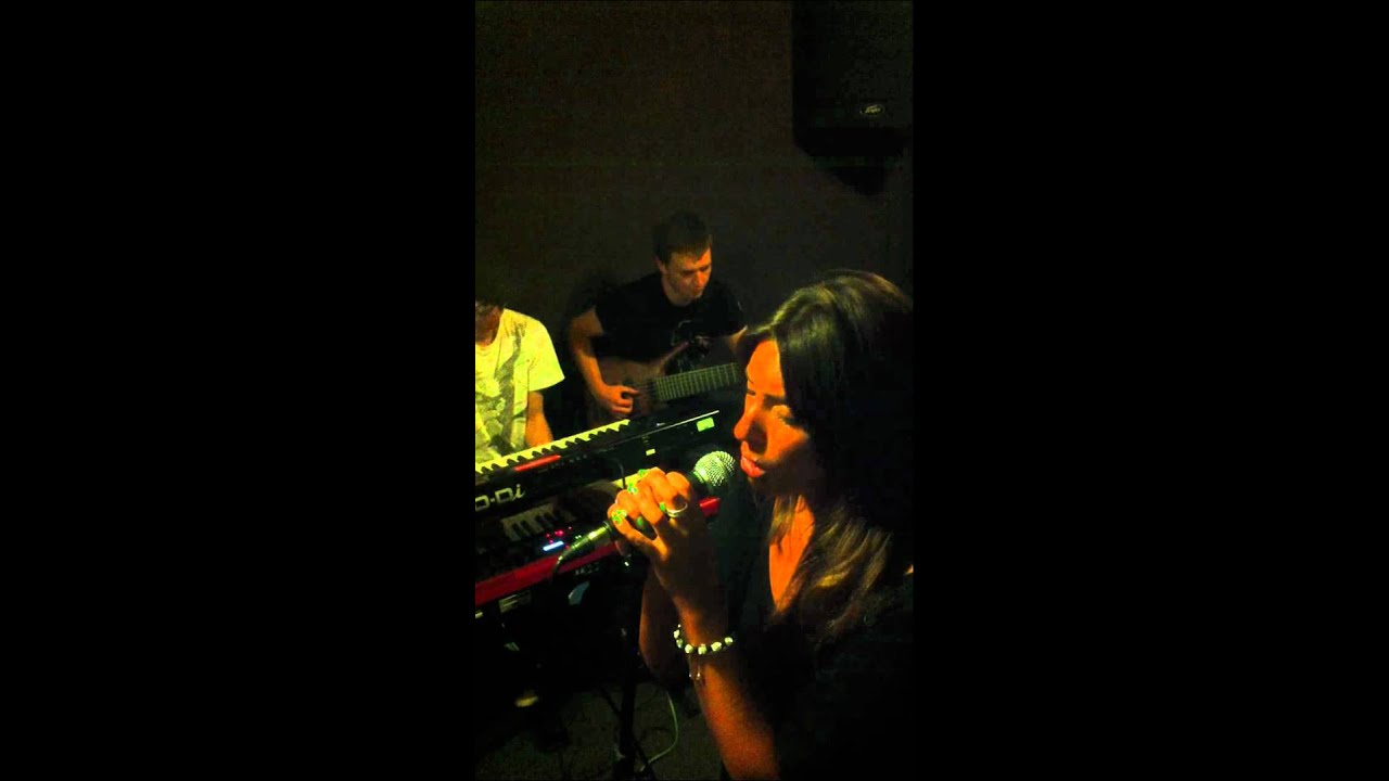 'Today' Live Clip - Gabriella Ellis