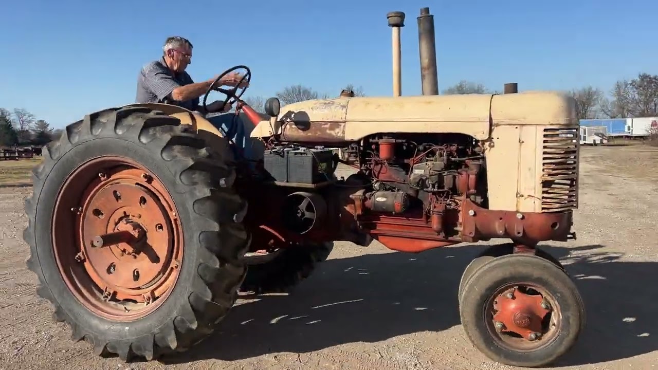BIG IRON ONLINE AUCTION 3-18-2026: 1955 Case 401 2WD Tractor
