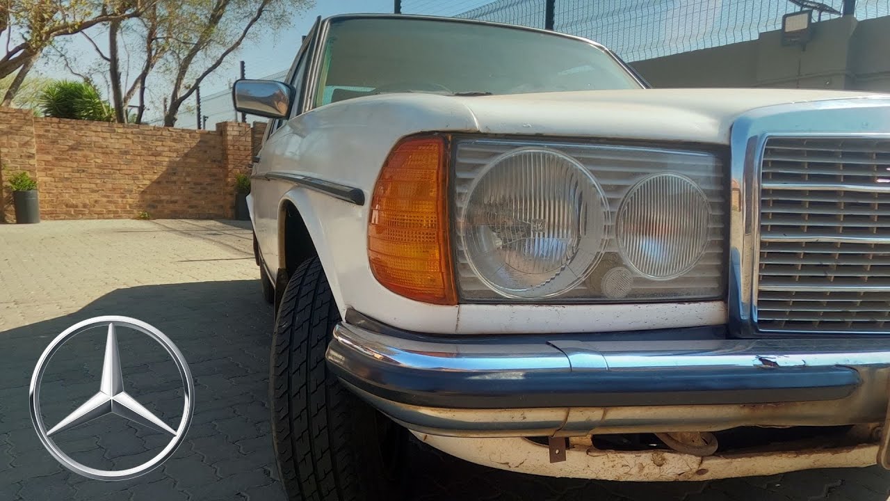 Detailing a 1985 Mercedes-Benz  300D .