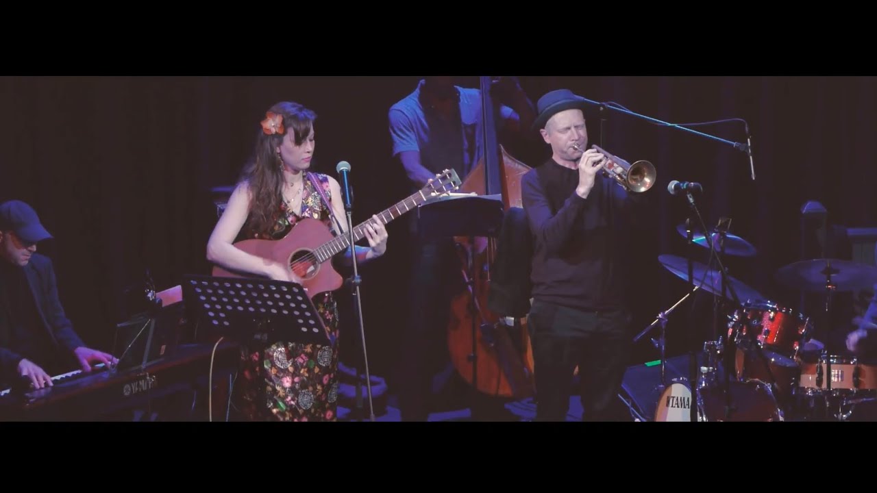 Kate Thomas - Donkey (Live at Hoxton Hall) Latin-Folk