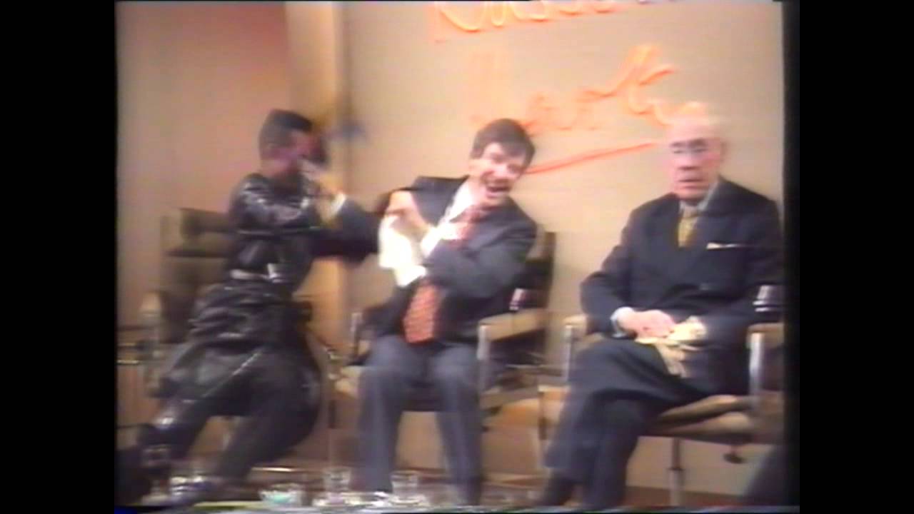 Hello And Goodbye - Danny Baker On The Chat Show (TV Hell BBC2 1992)