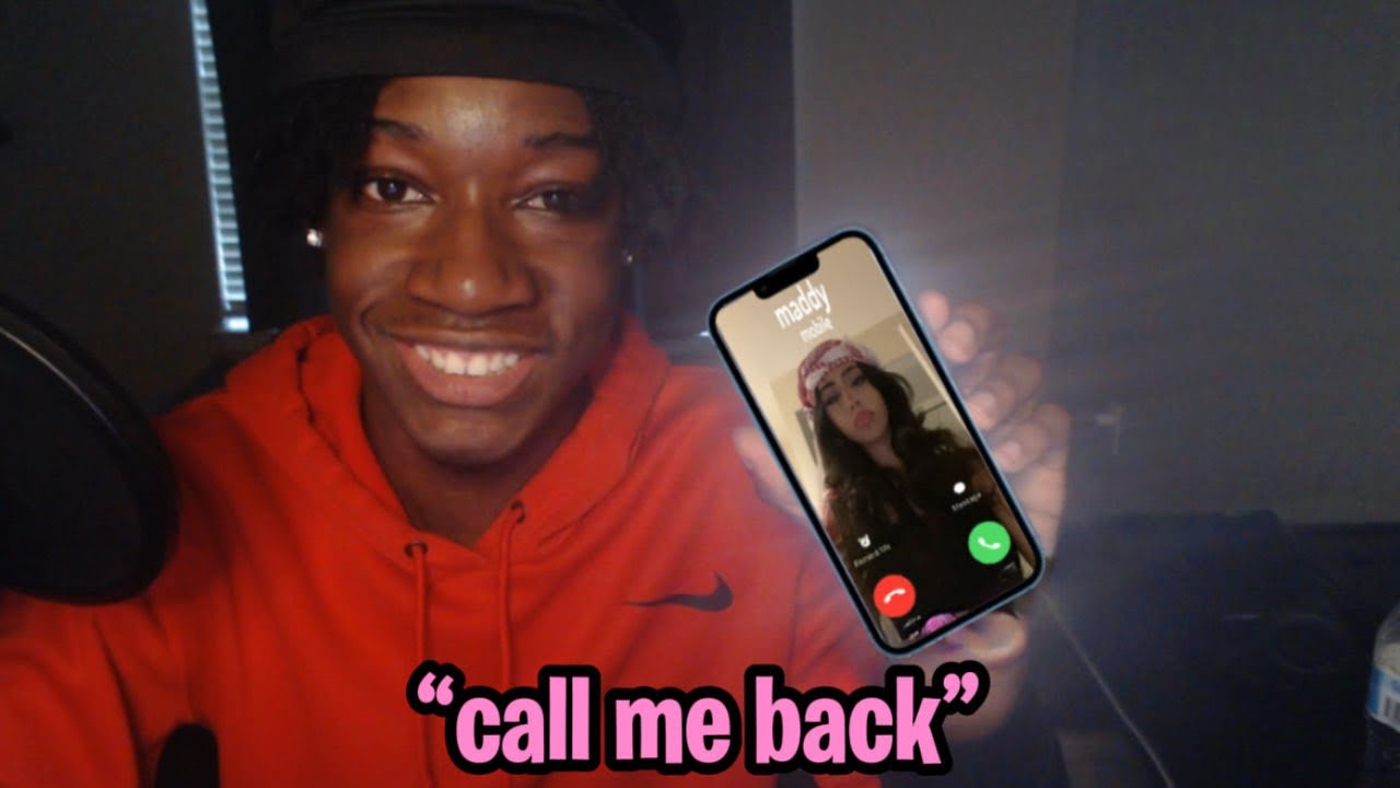 SHE BECAME MINES... (Wizz App)