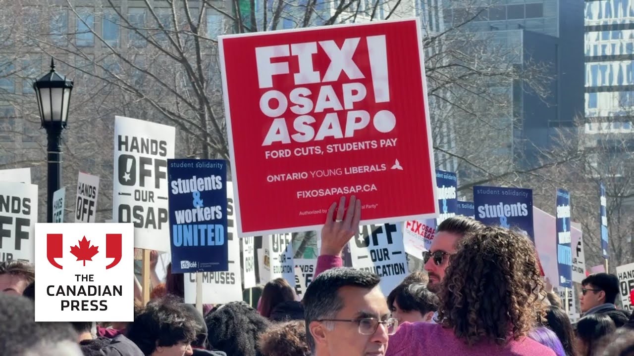 Students protest cuts to amount of OSAP grants they can receive