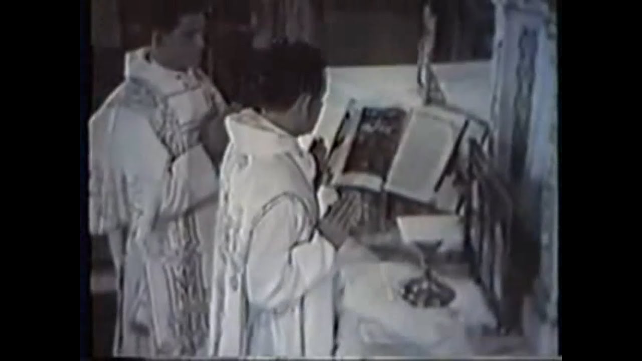 Solemn High Mass || Easter 1940 - Narrated by Fulton Sheen