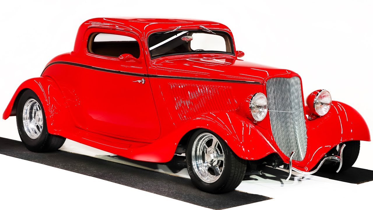 1933 Ford Custom for sale at Volo Auto Museum (V21864)