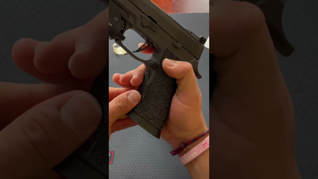 Wrapping up Talon Grip Pros on my #sigsauer #p320 Xcarry Legion