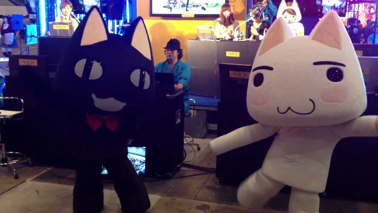 Dancing Toro & Kuro