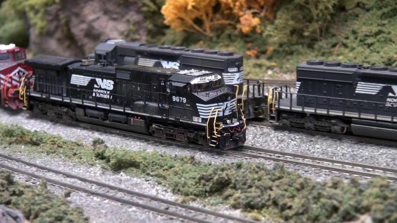 EB 194  with 2 Scaletrains  C44-9Ws, Fox Valley ES44  N-SCALE