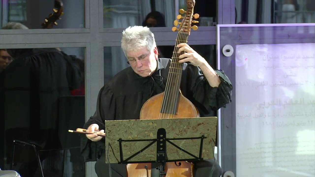 Telemann Fantasie in D for solo viola da gamba - Jonathan Dunford