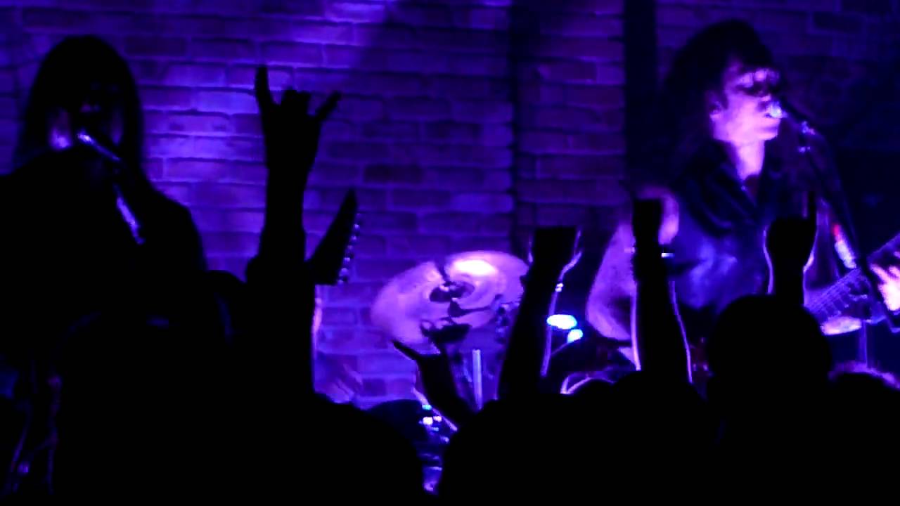 Trivium-Into The Mouth of Hell We March live in Winnipeg