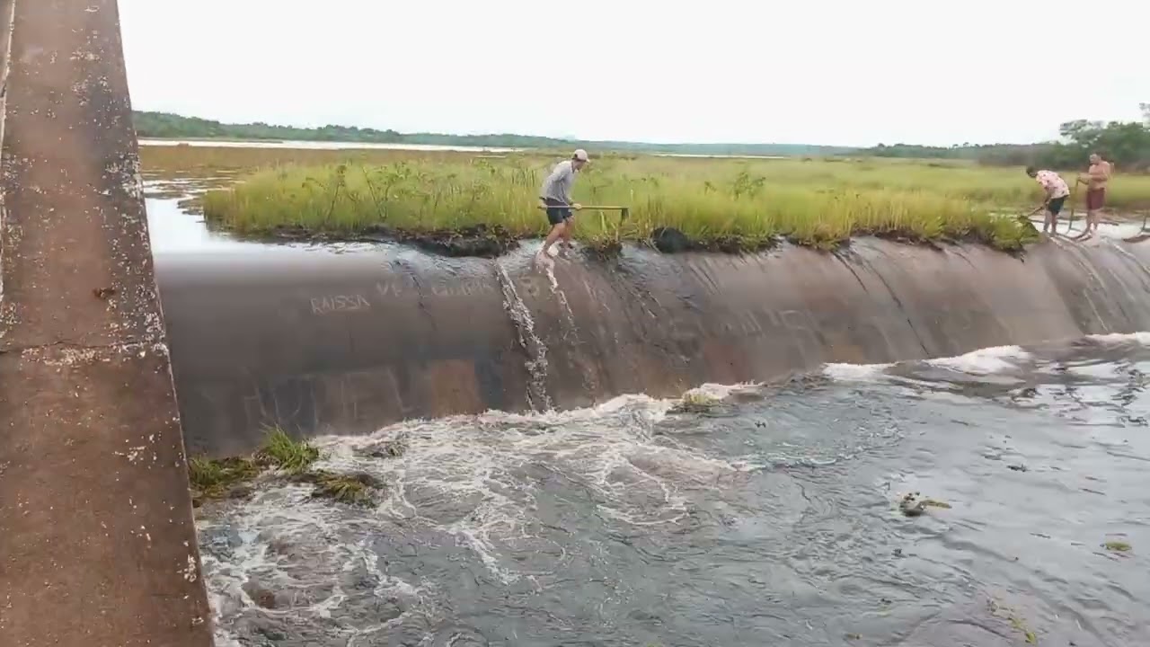 AUMENTO DAS ÀGUAS NO AÇUDE MUQUEM FAVORECENDO A LIMPEZA 28/03/2023