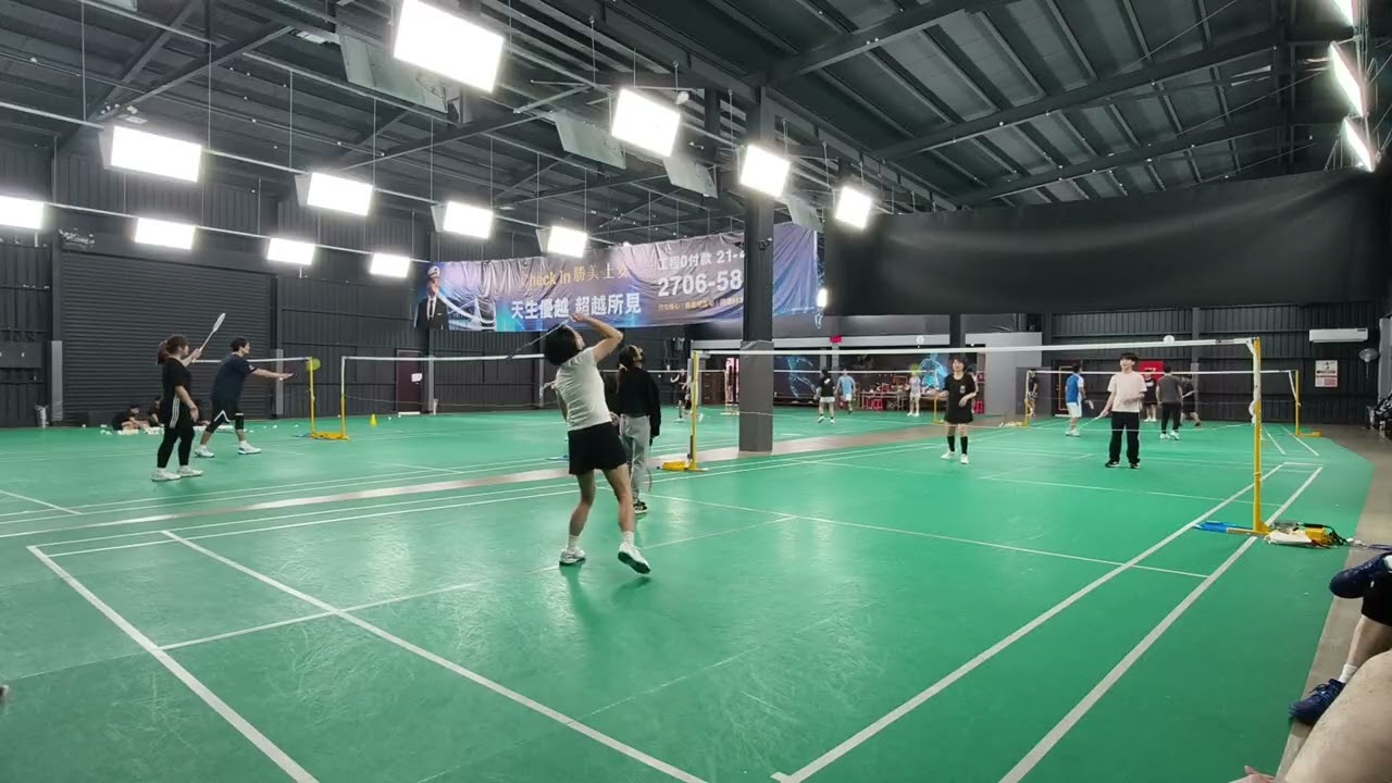 2/12 K歌盃Game 16 張信盧卡斯 21 : 12 瑤瑤珮珊 #親子羽球 #福雅羽球會館6號場地 #badminton 