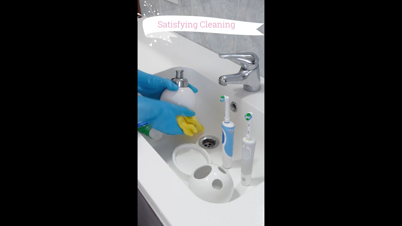 SATISFYING CLEANING | CLEAN WITH ME | ASMR CLEANING | PULIZIE DI CASA | #SHORTS | #Dolce&Casa