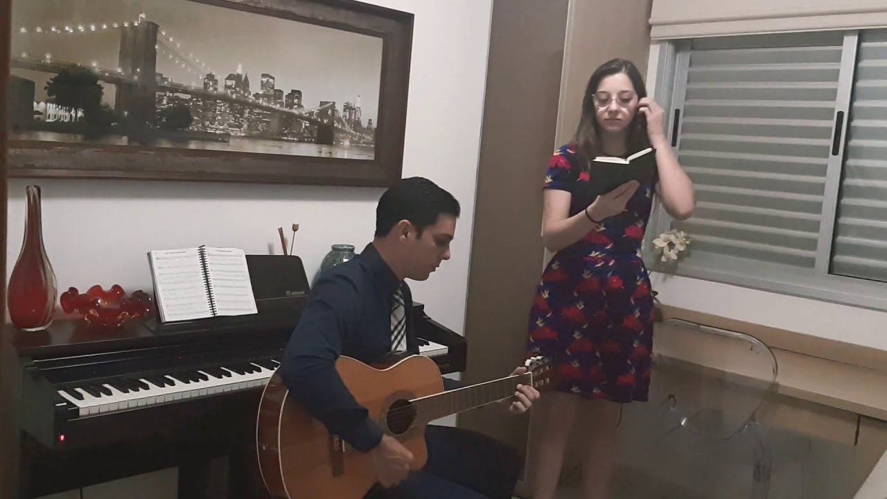 Hino 77 - Lara e André
